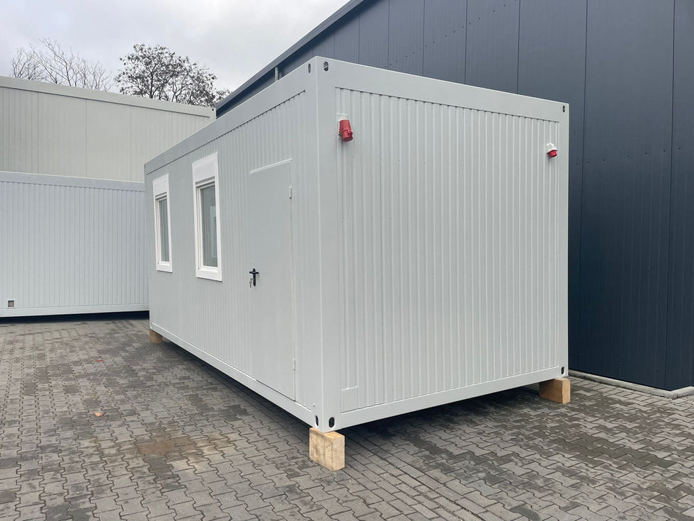 Contenedor oficina de 6,75 × 2,42 M ( Ref: 2350 )